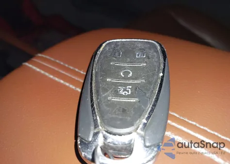 2017 Chevrolet Malibu 1Lt из США, поврежденный, VIN 1G1ZE5ST1HF177848